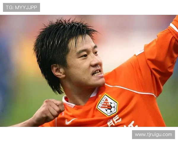 李金羽:从绿茵场到教练席,足球生涯的转型与挑战之路 李金羽:从绿茵场到教练席,足球生涯的转型与挑战之路