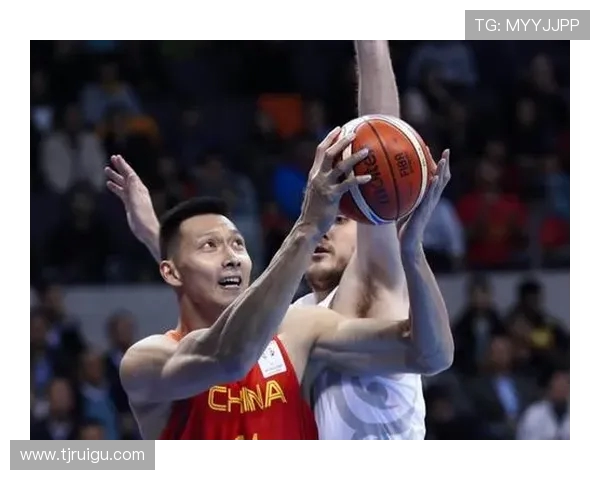 重庆飞盘队中路突破分析：优劣势及战术调整探讨